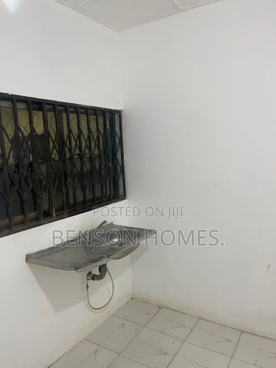 3bdrm House in Baatsona Total for rent