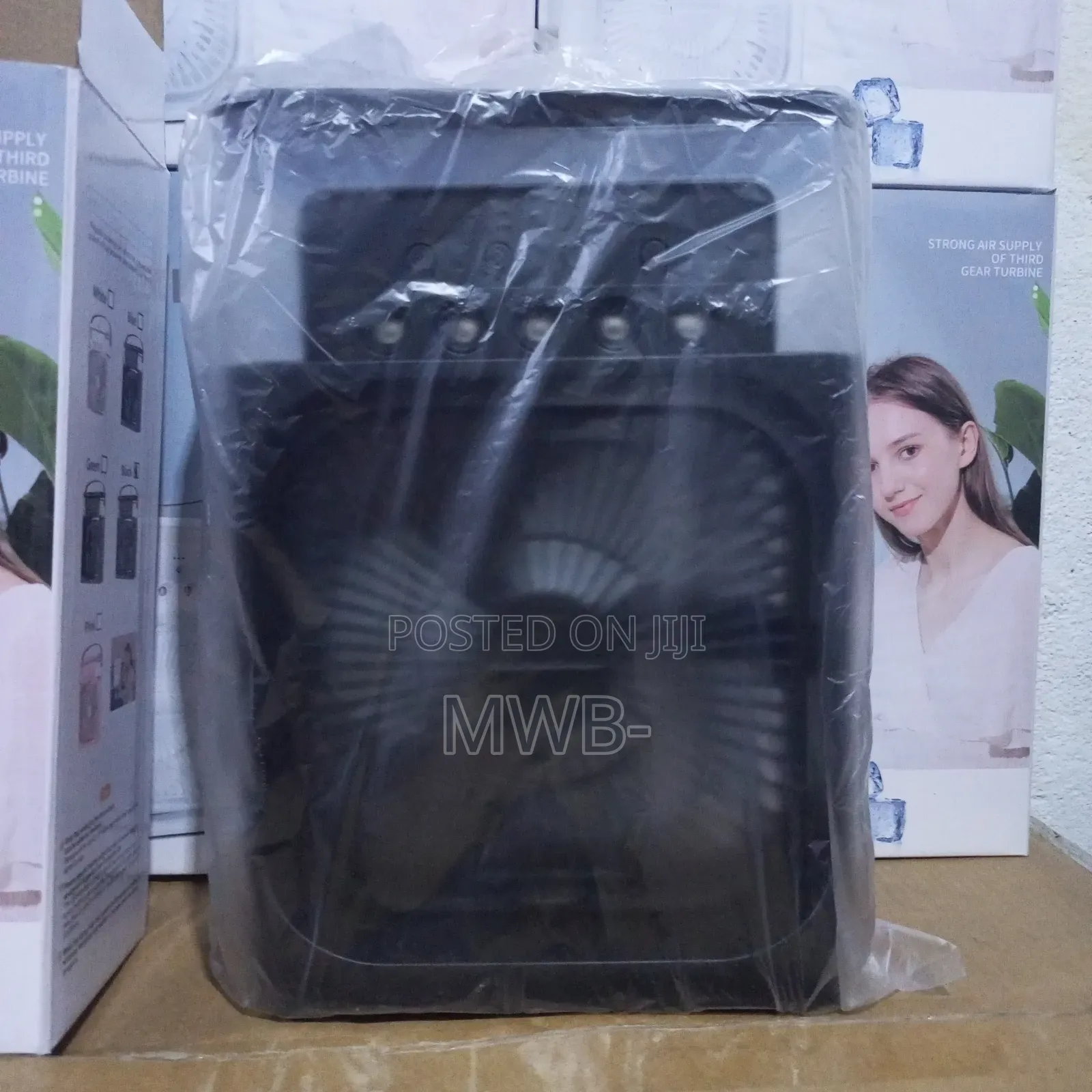 Mini Cooling Fan With Humidifier