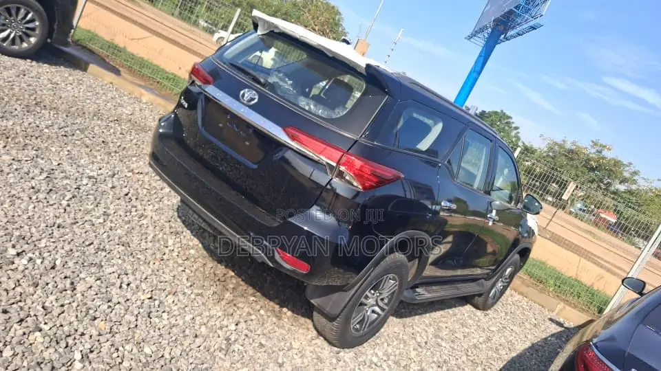 New Toyota Fortuner 2025 Black