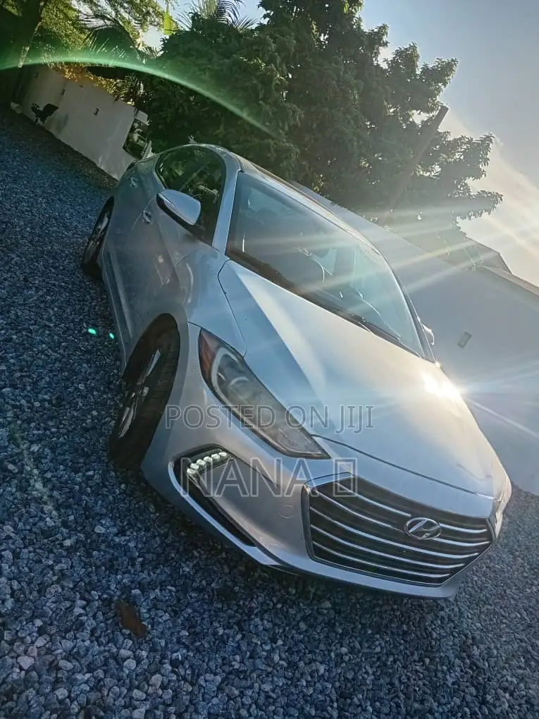 Hyundai Elantra Limited 2018 Silver