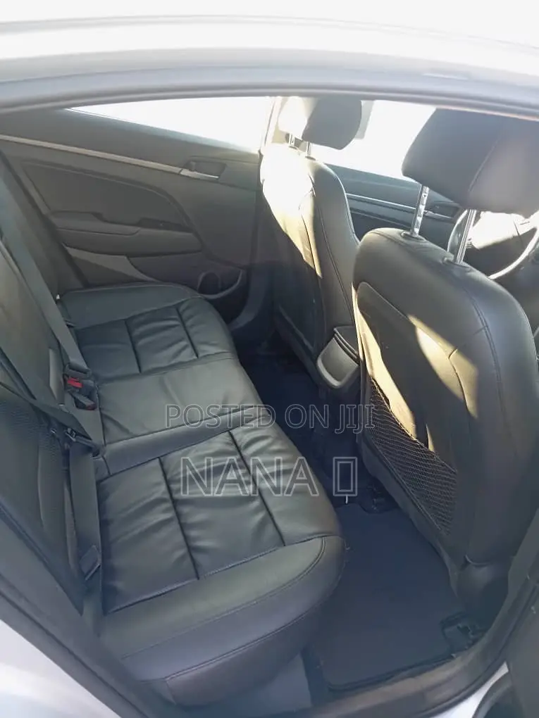 Hyundai Elantra Limited 2018 Silver
