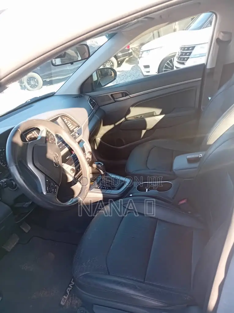 Hyundai Elantra Limited 2018 Silver