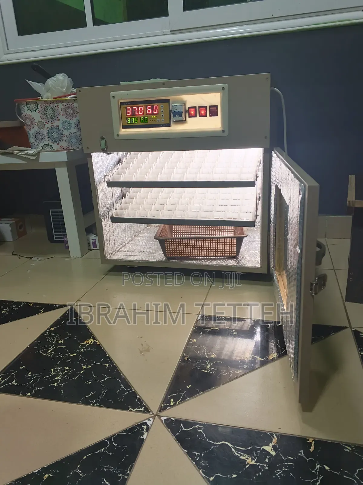 Egg Incubator