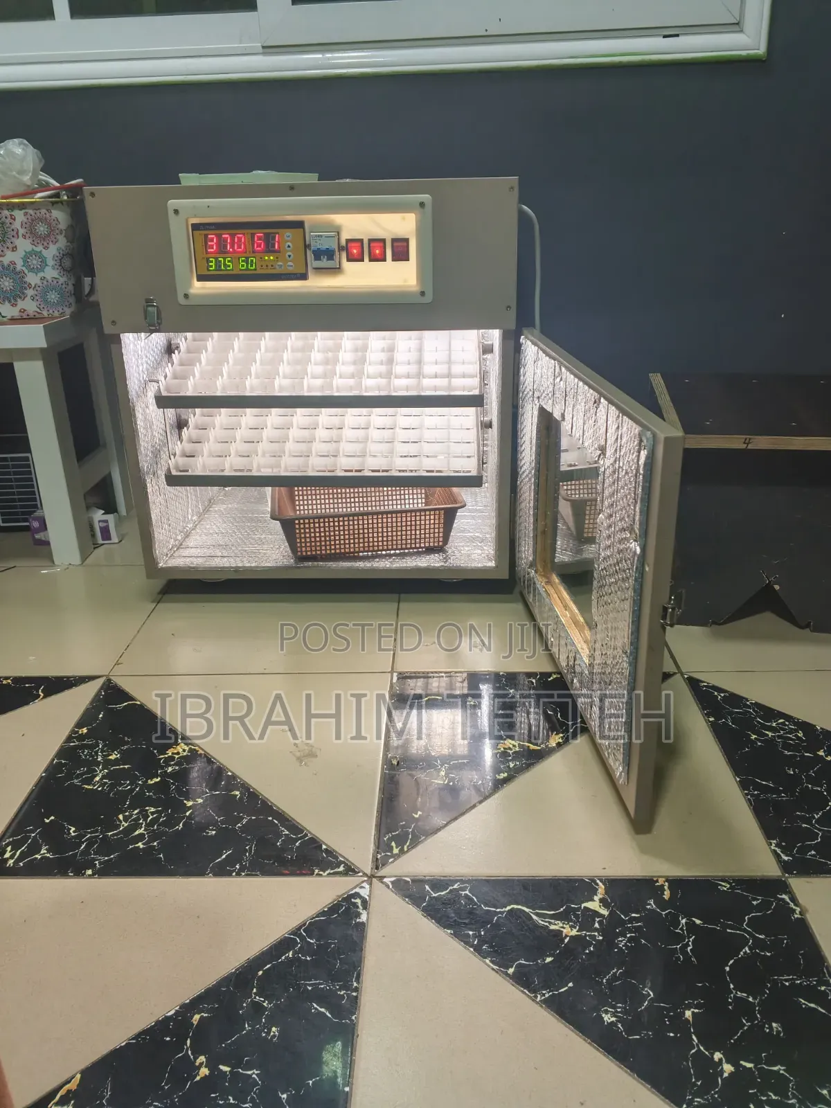 Egg Incubator