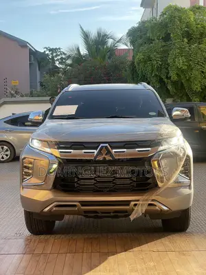 New Mitsubishi Montero Sport 2025 Silver