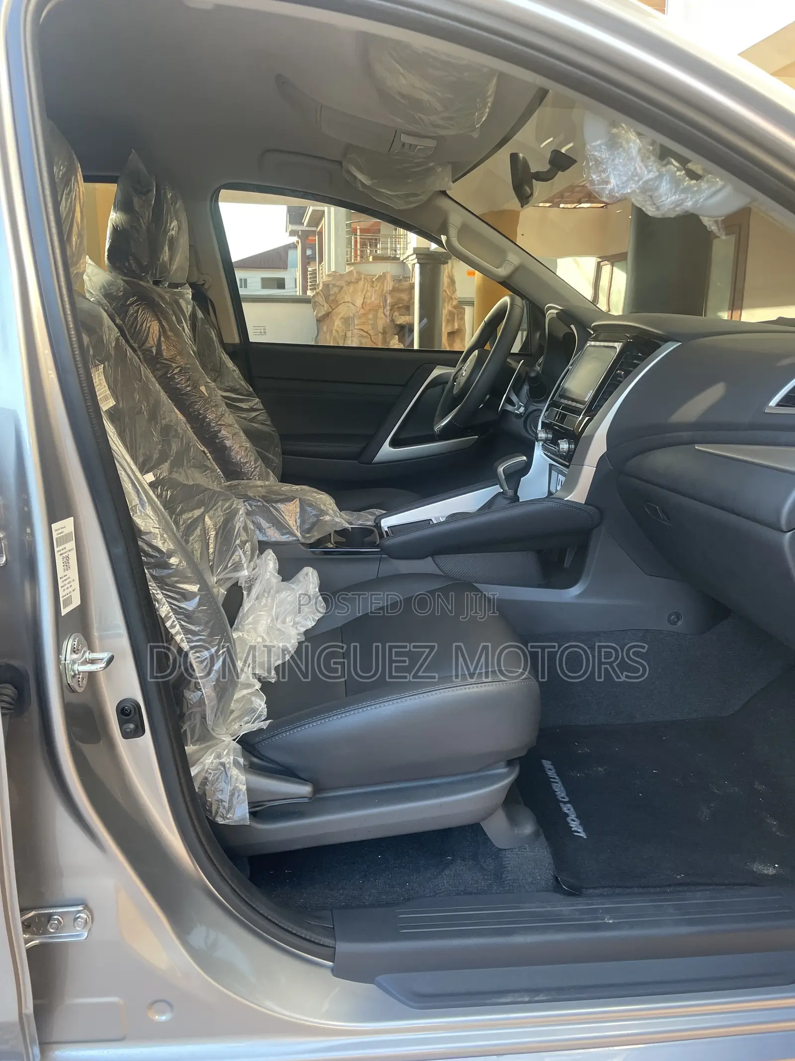 New Mitsubishi Montero Sport 2025 Silver
