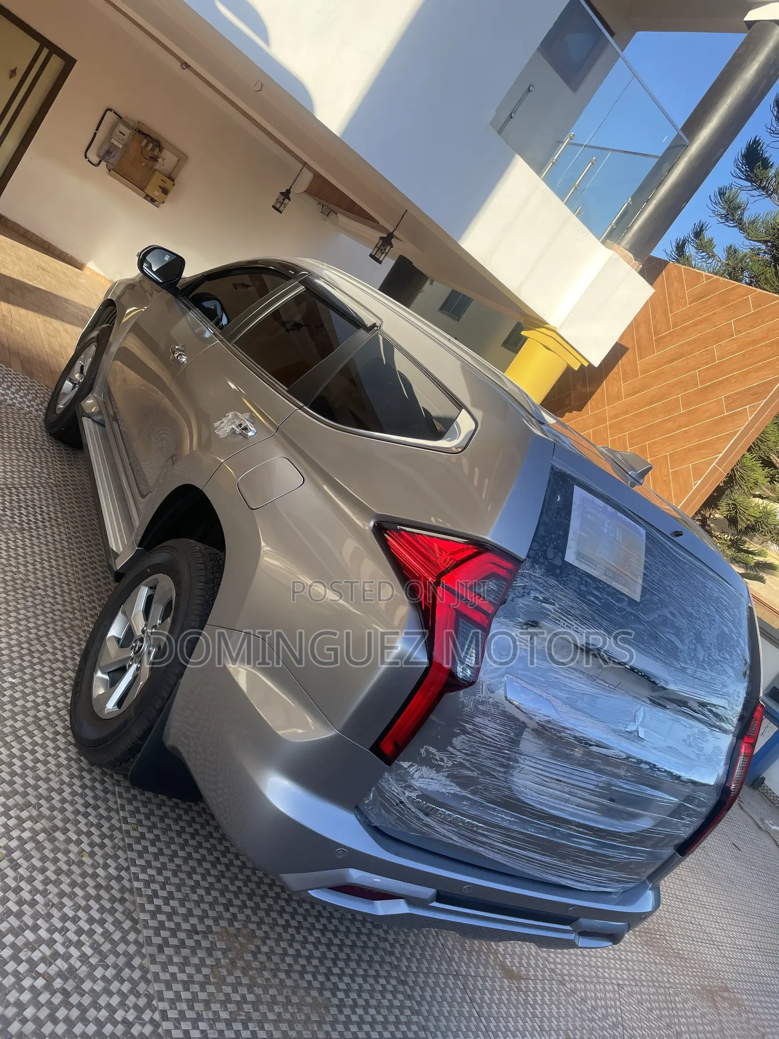 New Mitsubishi Montero Sport 2025 Silver