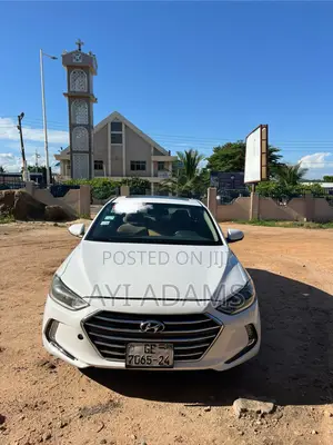 Hyundai Elantra Limited 2018 White