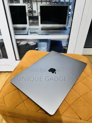 Laptop Apple MacBook Pro 2017 16GB Intel Core i5 SSD 256GB