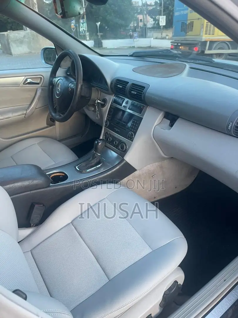 Mercedes-Benz C230 2005 Silver