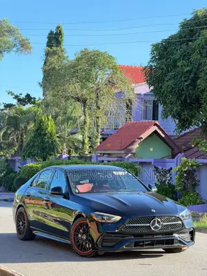 Mercedes-Benz C300 2023 Black