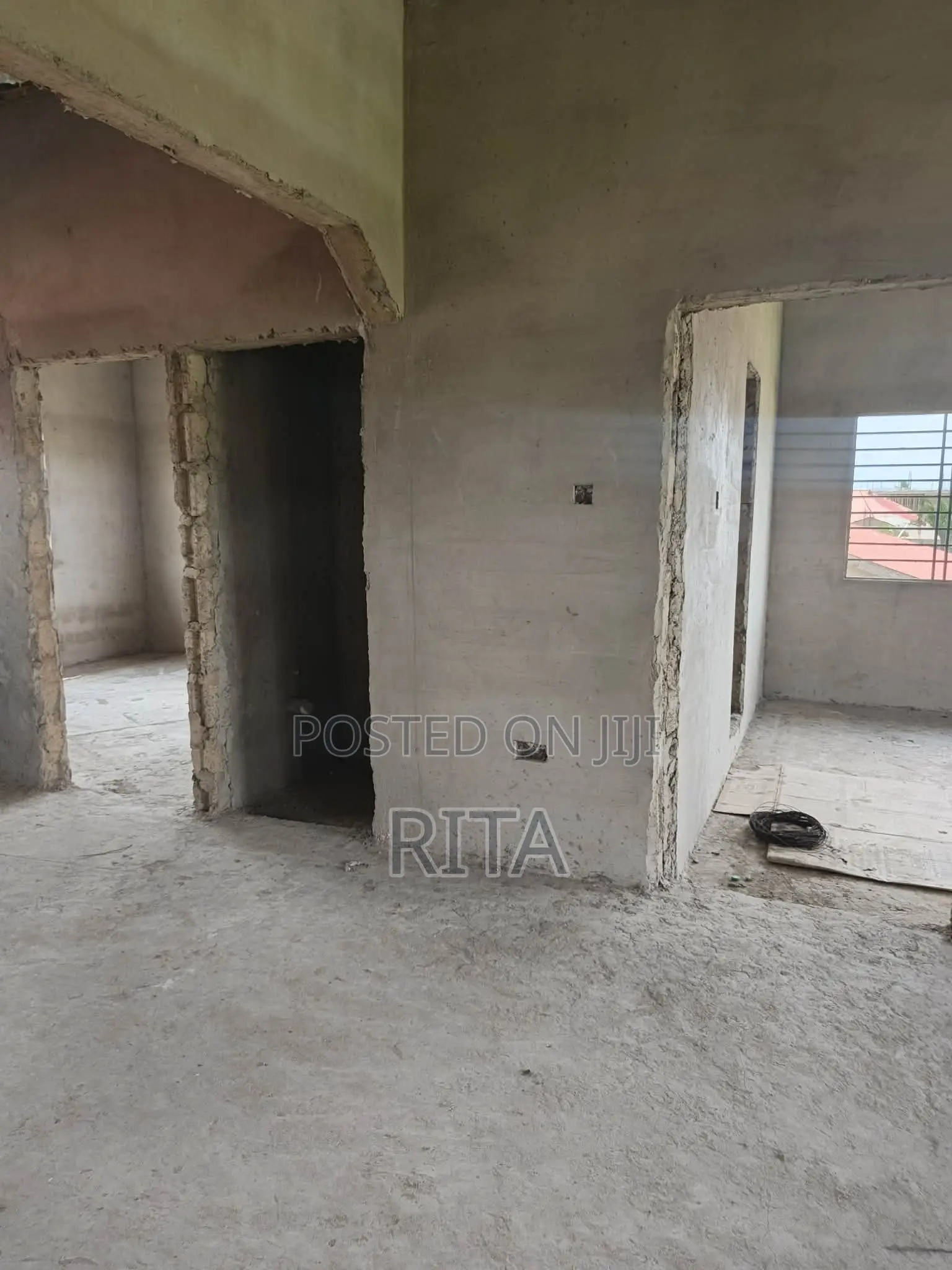 8bdrm Duplex in Kj002, Manhean for sale