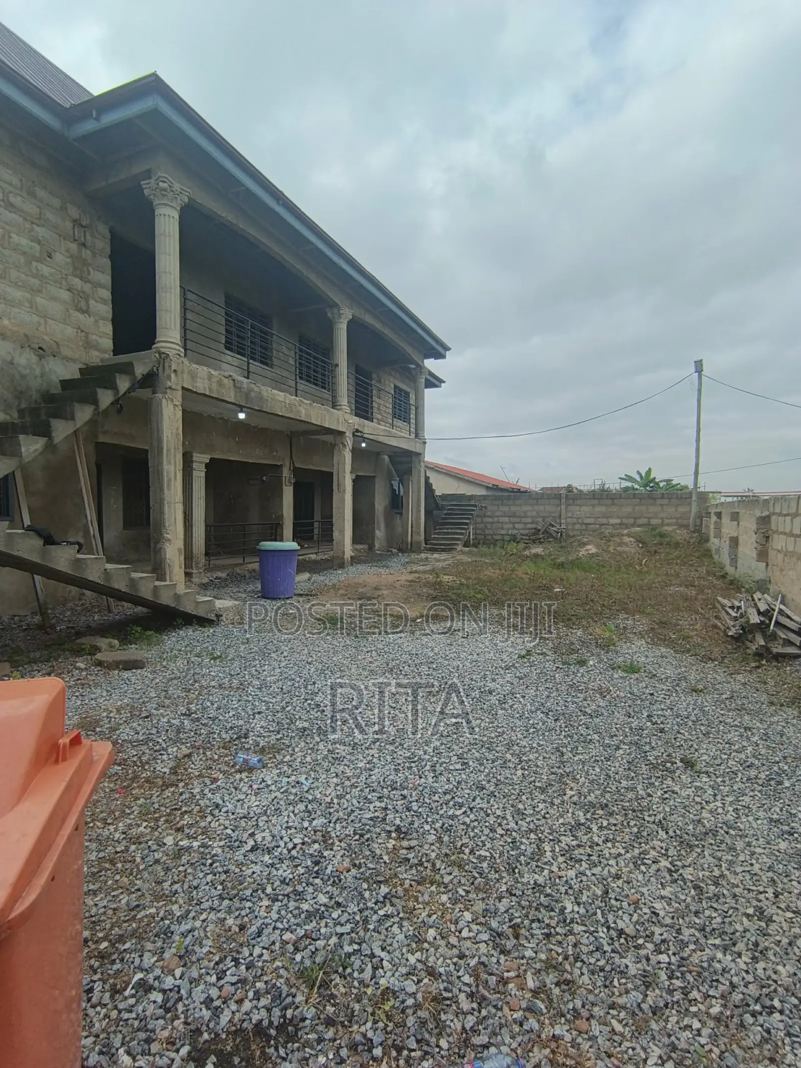 8bdrm Duplex in Kj002, Manhean for sale