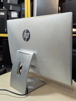Desktop Computer HP Pavilion 24 8GB Intel Core i5 HDD 1T