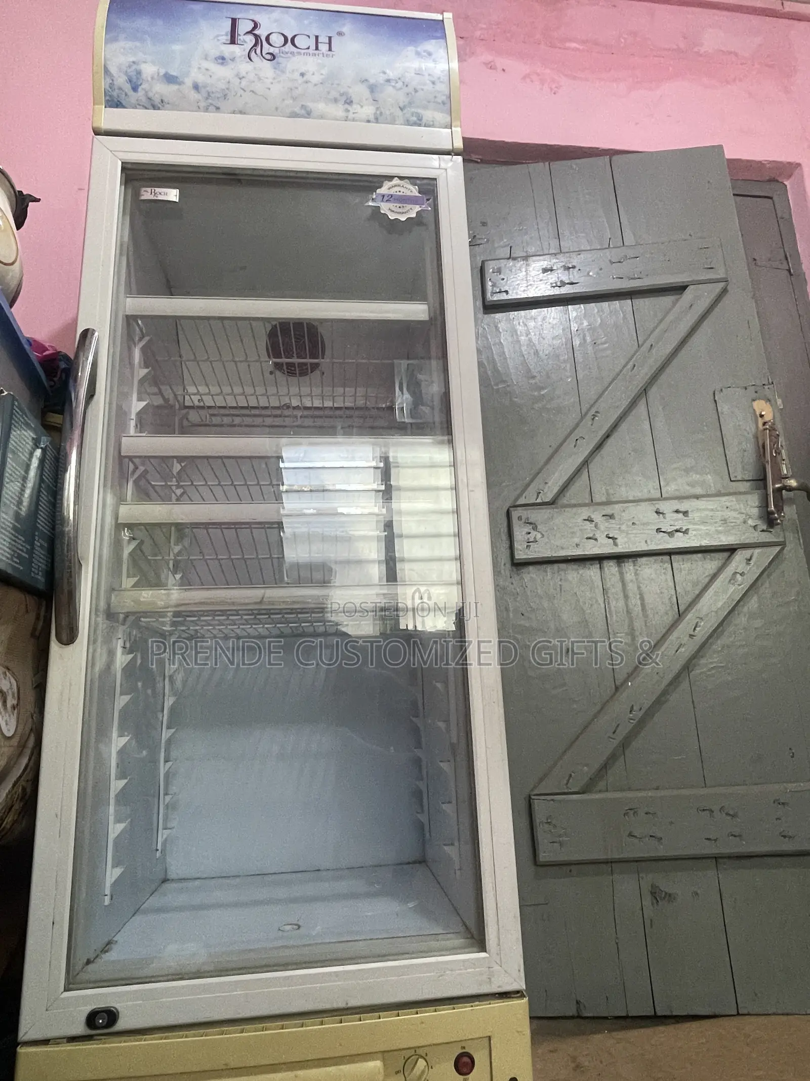 Roch 290l Showcase Fridge