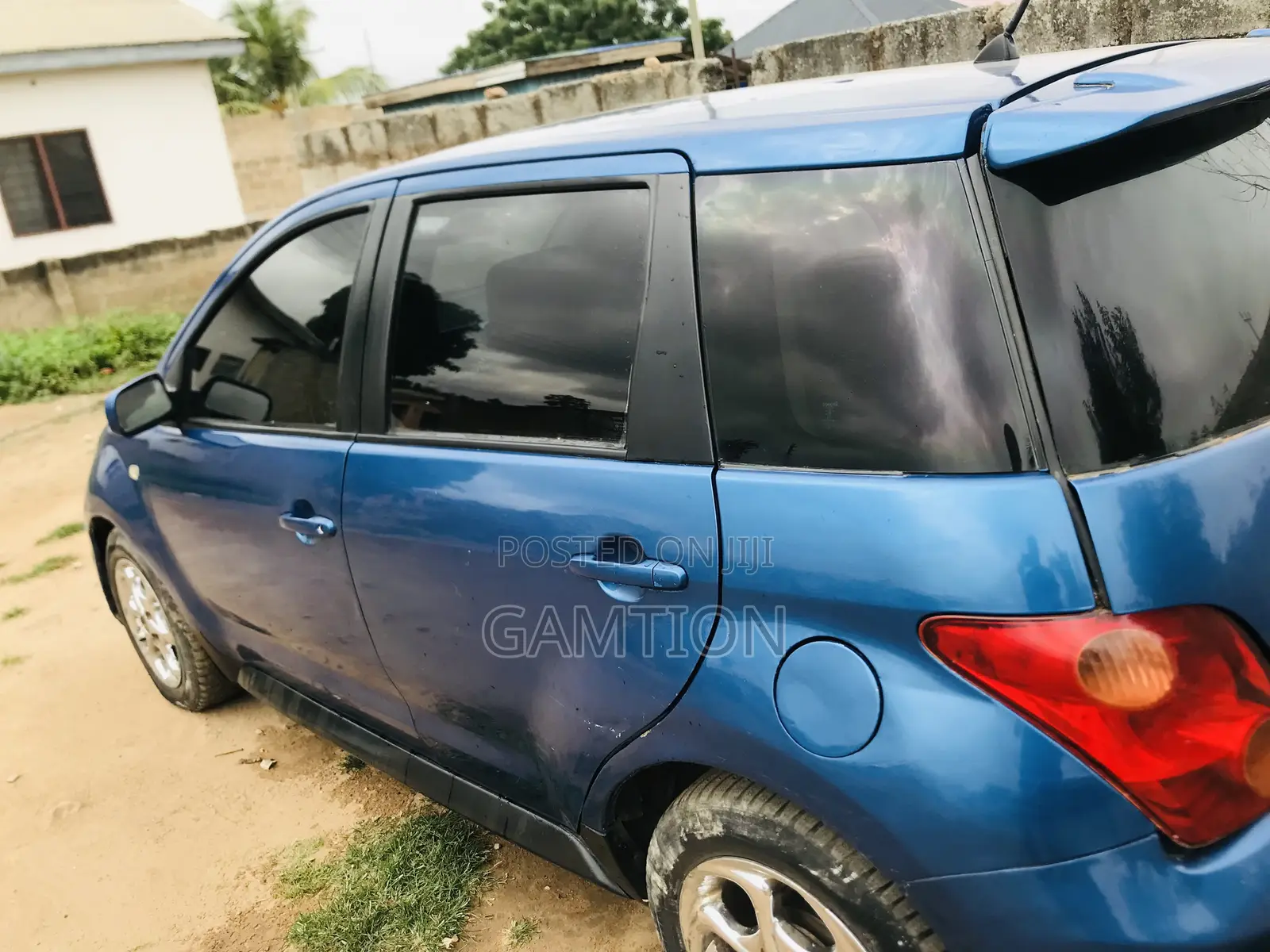 Toyota IST 2003 Blue