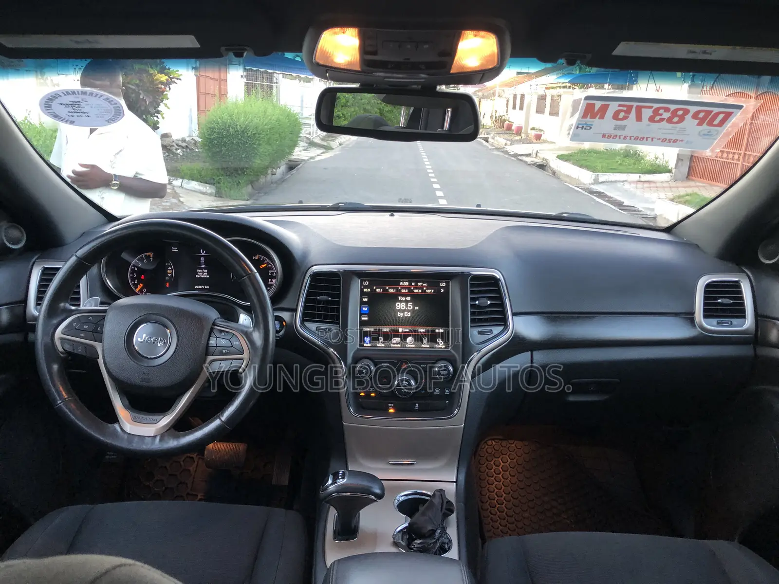 Jeep Grand Cherokee Laredo 4dr SUV (3.6L 6cyl 8A) 2015 Black