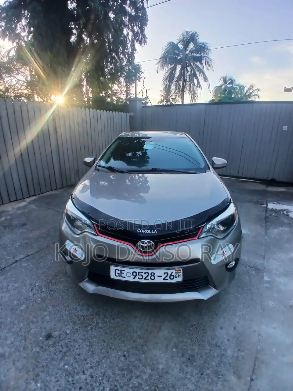 Toyota Corolla LE Premium 4dr Sedan (1.8L 4cyl CVT) 2015 Brown