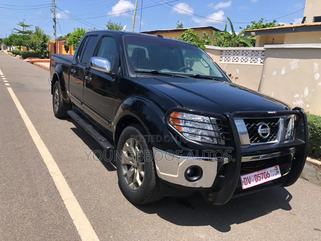 Nissan Frontier S 4dr Crew Cab 4WD 5.0 ft. SB (4.0L 6cyl 5A) 2015 Black