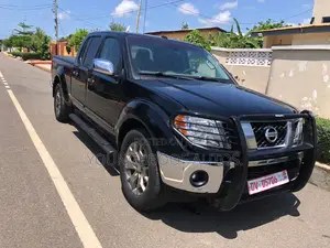 Nissan Frontier S 4dr Crew Cab 4WD 5.0 ft. SB (4.0L 6cyl 5A) 2015 Black