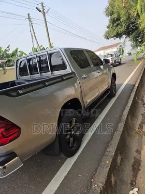 Toyota Hilux Revo Double Cab Deisel 2.4 AWD 2017 Silver