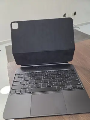 Apple iPad Pro 13 (2025) 256 GB Black