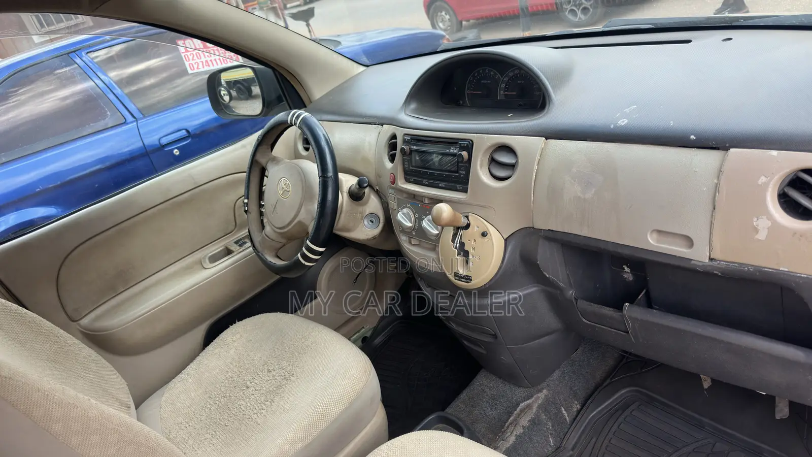 Toyota Sienta 1.5 AWD 2012 Ivory