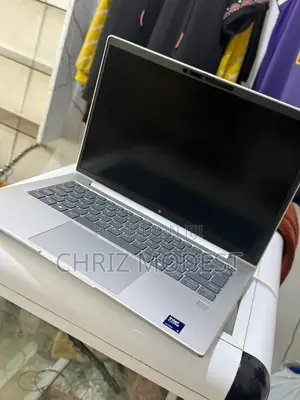 Laptop HP EliteBook 640 G11 16GB Intel Core Ultra 5 SSD 512GB