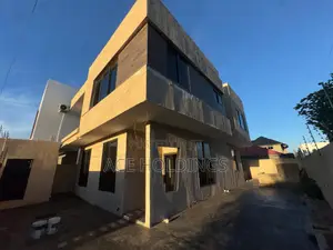 3bdrm House in West Trasacco, School Junction for sale