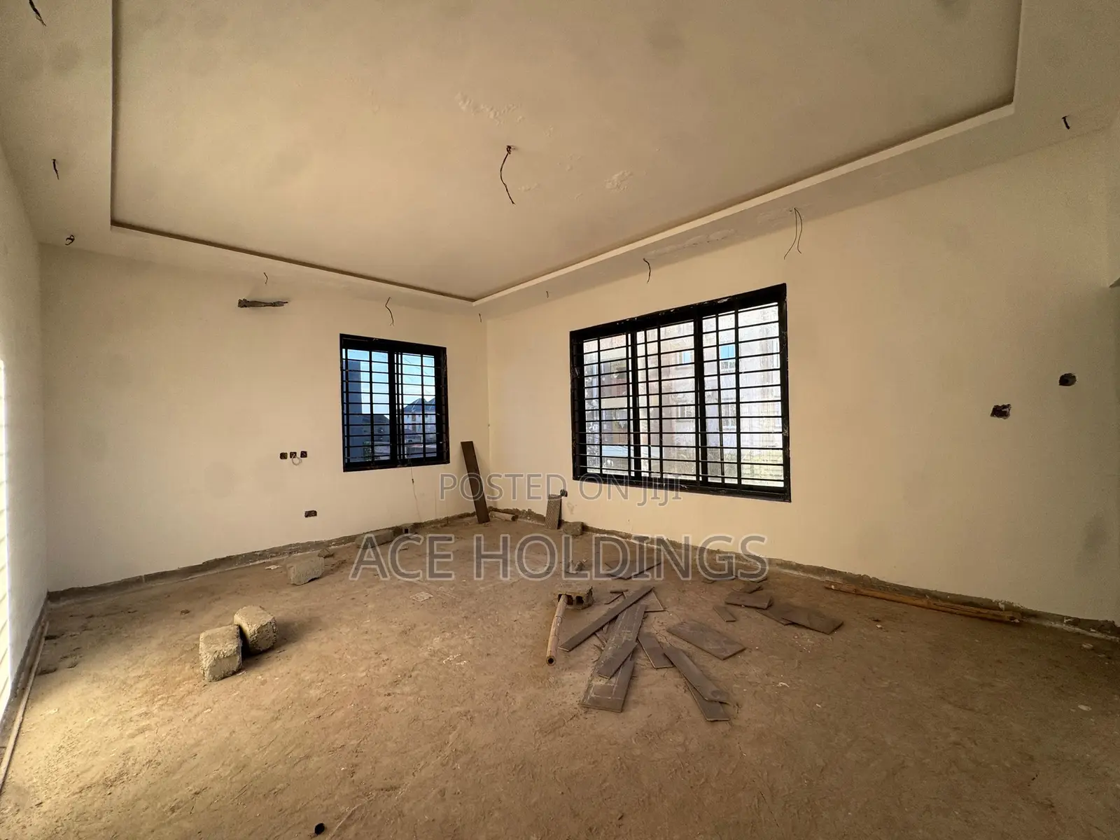 3bdrm House in West Trasacco, School Junction for sale