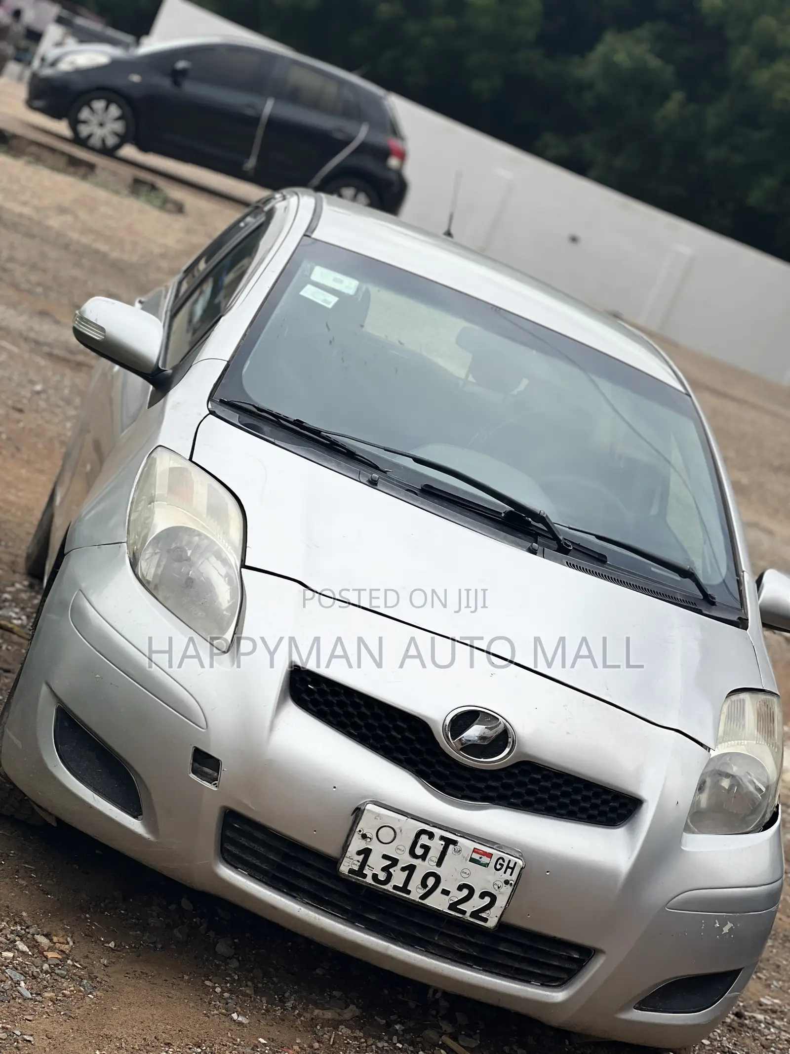 Toyota Vitz 2010 Gray