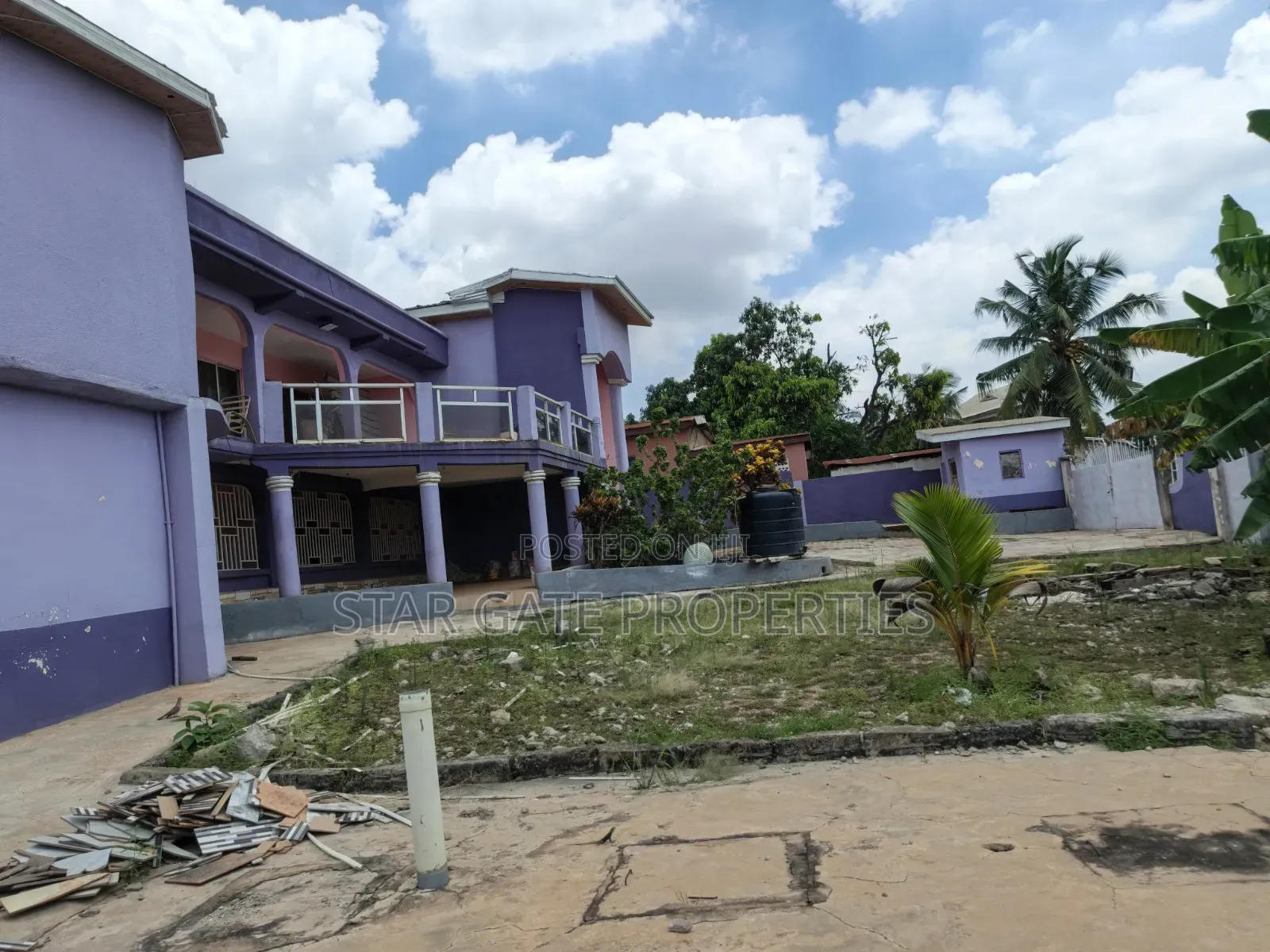 6bdrm House in Kronum Afrancho, Kumasi Metropolitan for sale