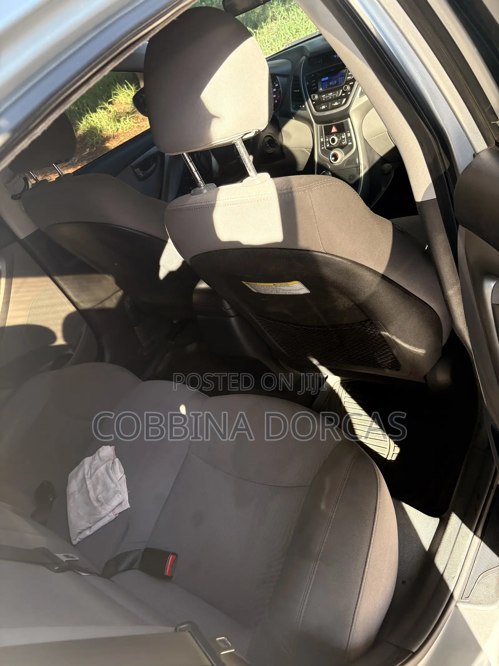 Hyundai Elantra Limited Sedan FWD (1.8L 4cyl 6A) 2016 Silver
