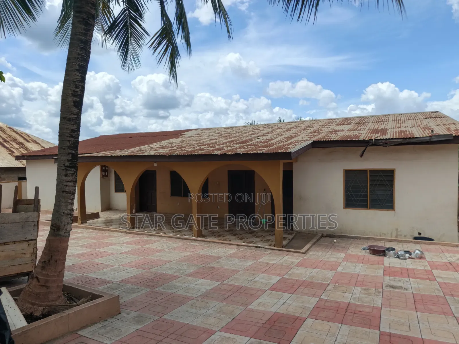 4bdrm House in Asuofia Kokoben, Kumasi Metropolitan for sale