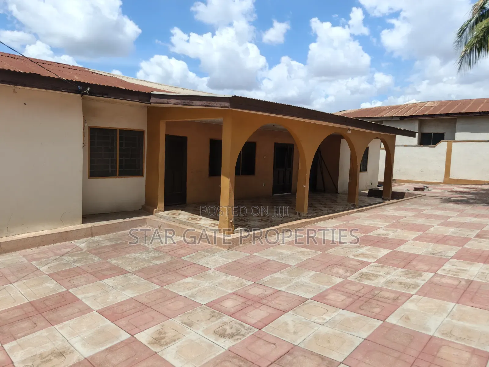 4bdrm House in Asuofia Kokoben, Kumasi Metropolitan for sale