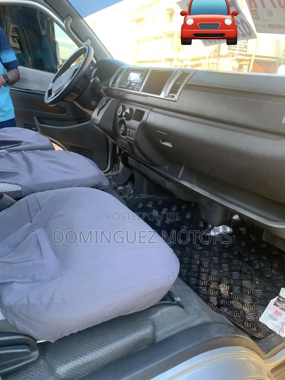 Toyota HiAce 2016 Silver