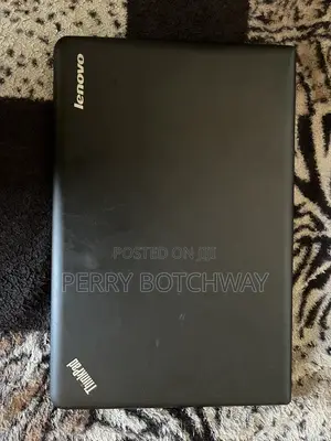 Laptop Lenovo ThinkPad T14 8GB Intel Core i3 HDD 512GB