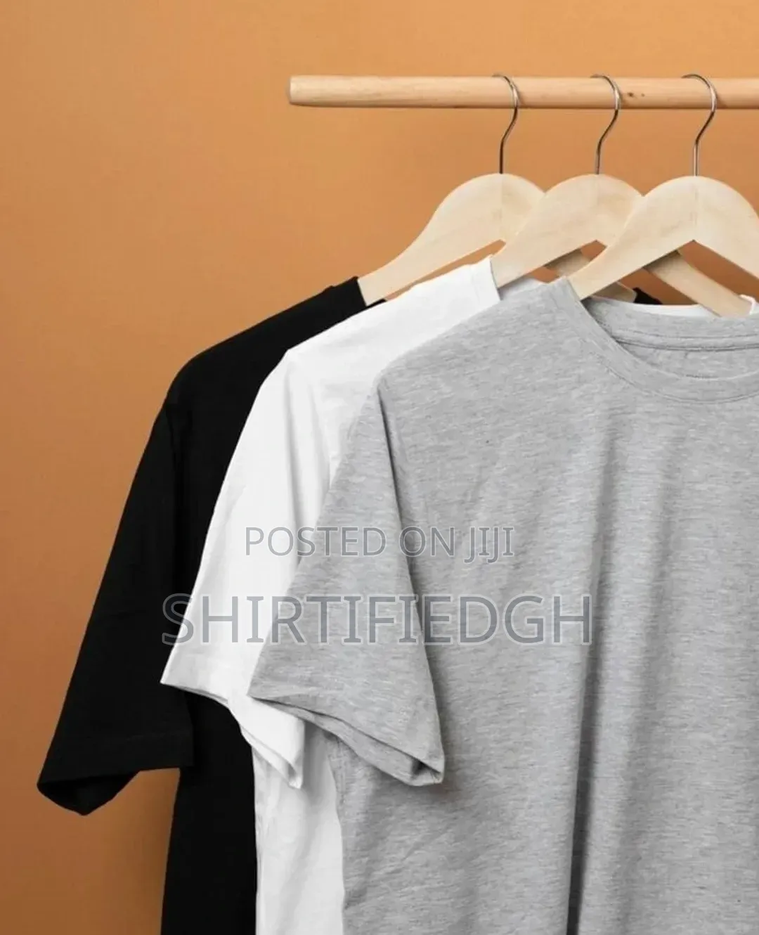 Gildan Plain Tees