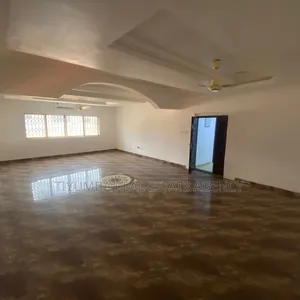 3bdrm Apartment in Tiyumba Real Estate., Police Station for rent