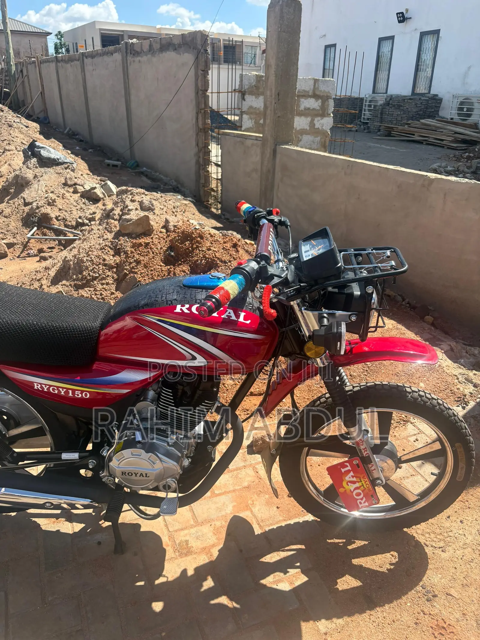 New Royal RY150 2026 Red