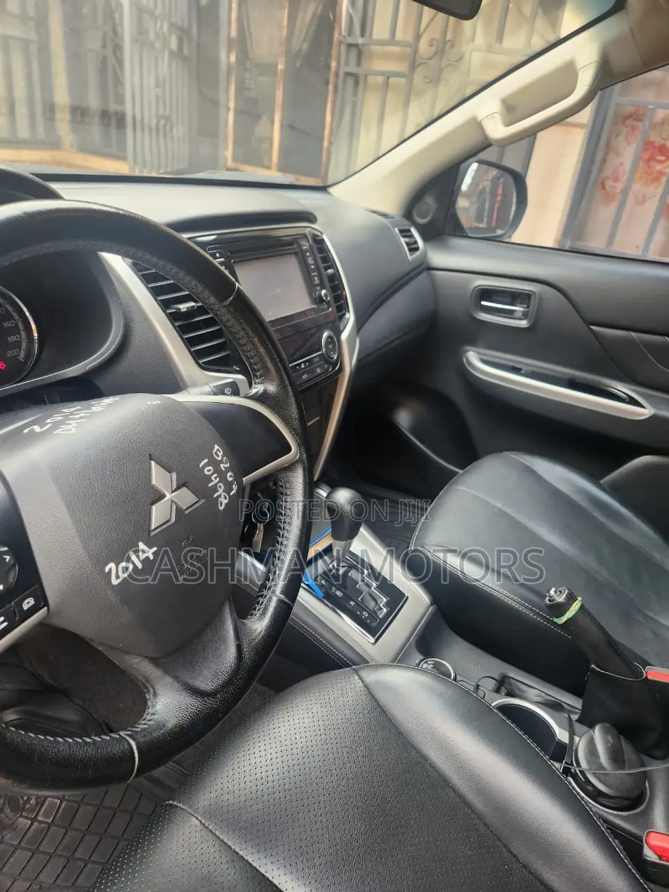 Mitsubishi L200 2023 Gray