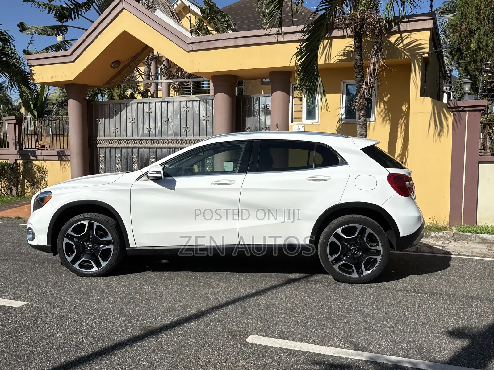 Mercedes-Benz GLA 250 2019 White