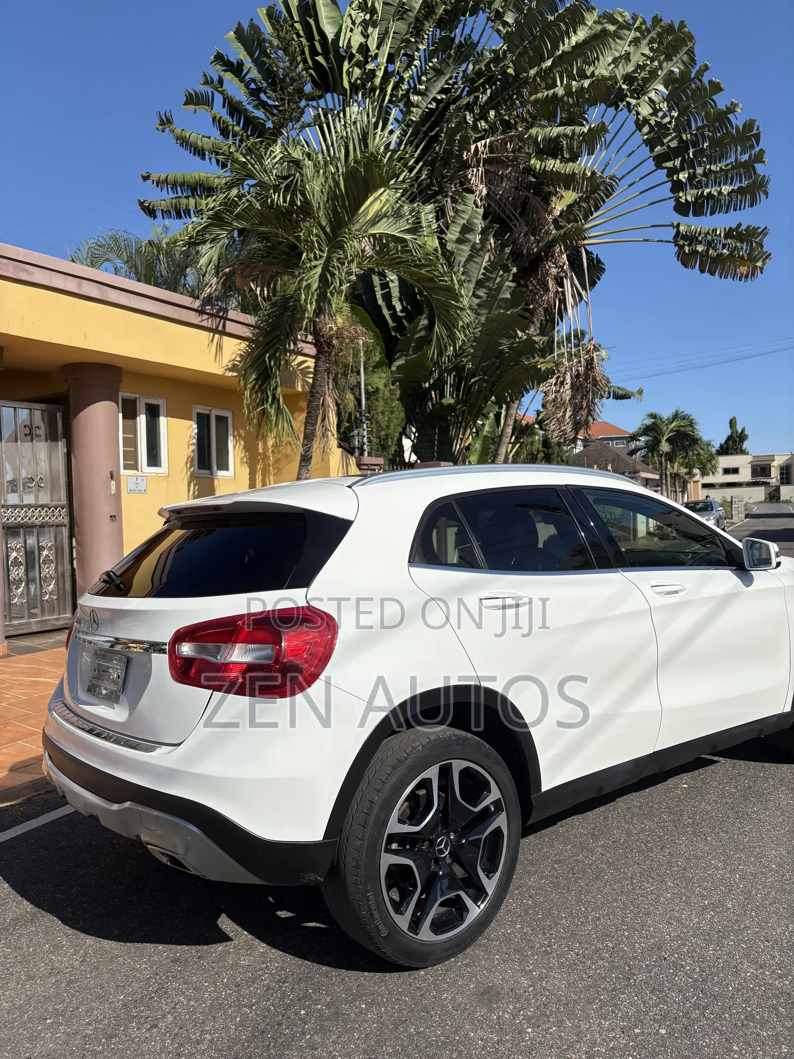 Mercedes-Benz GLA 250 2019 White