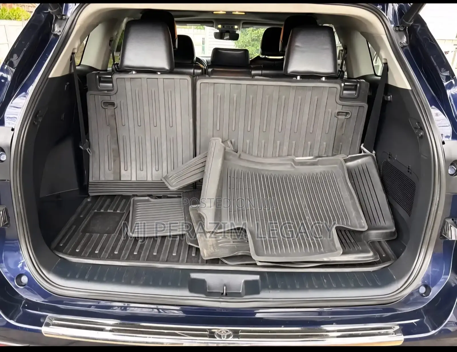 Toyota Highlander XLE 2022 Blue