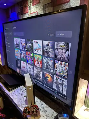 Microsoft Xbox One S 1terrabyte 19games