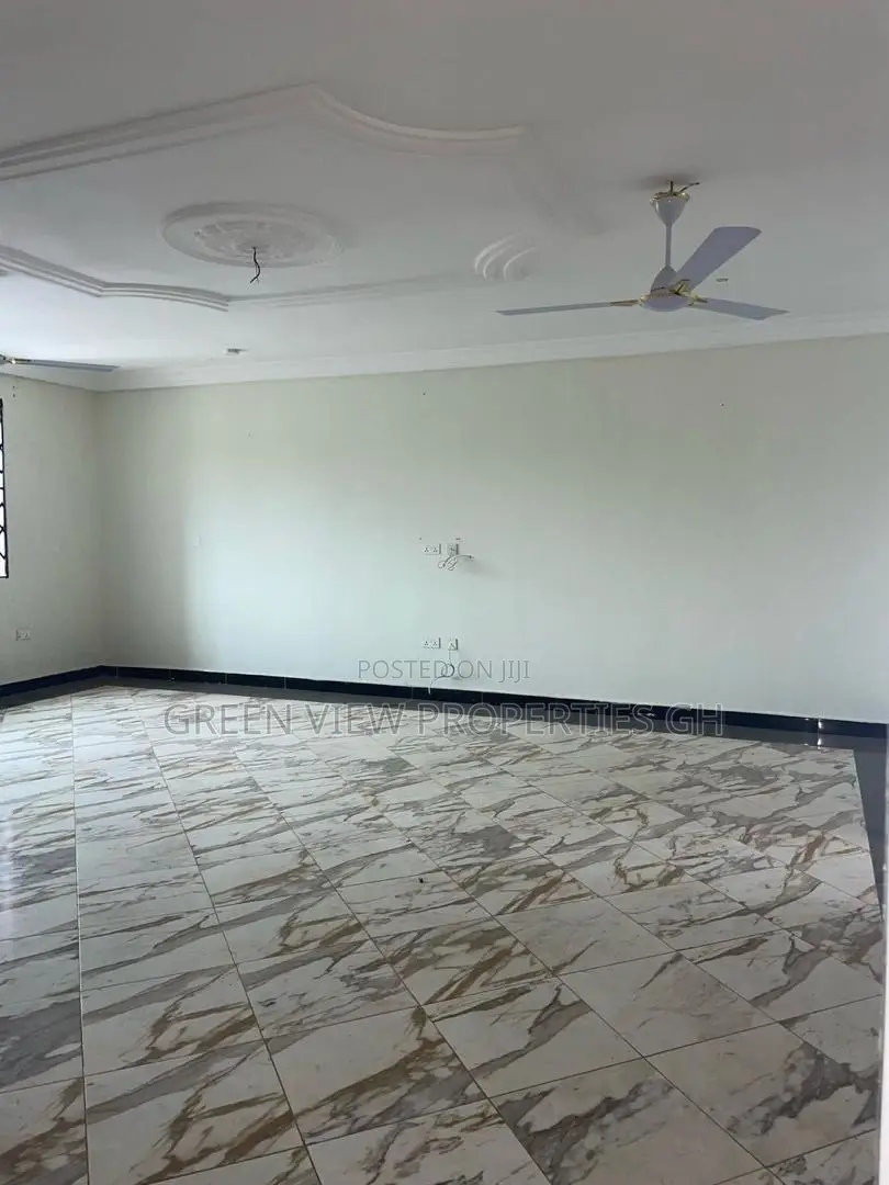 2bdrm Apartment in West Hills Mall Area for rent