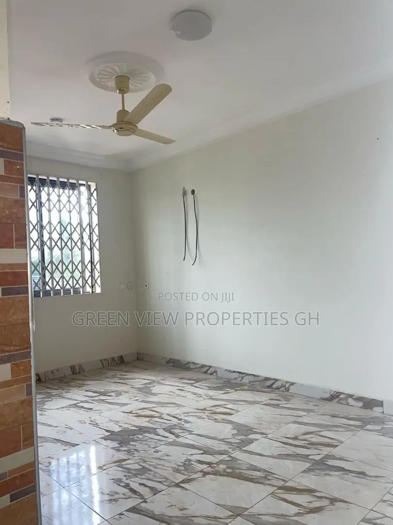 2bdrm Apartment in West Hills Mall Area for rent