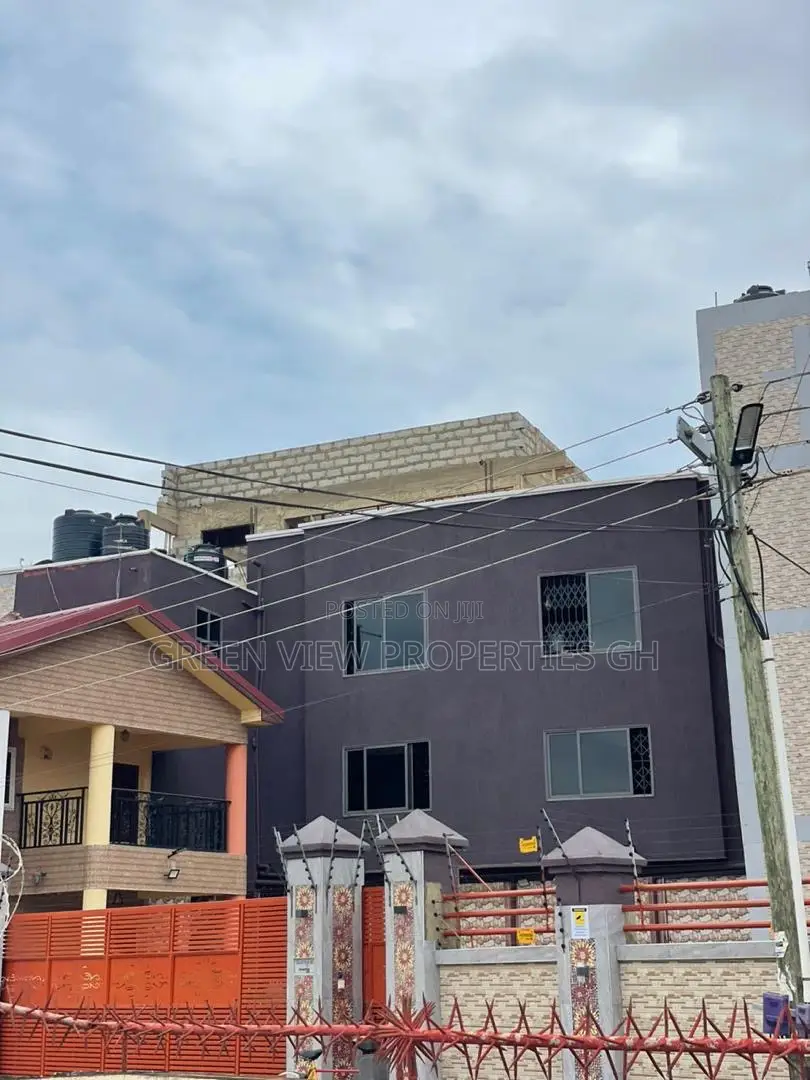 2bdrm Apartment in West Hills Mall Area for rent