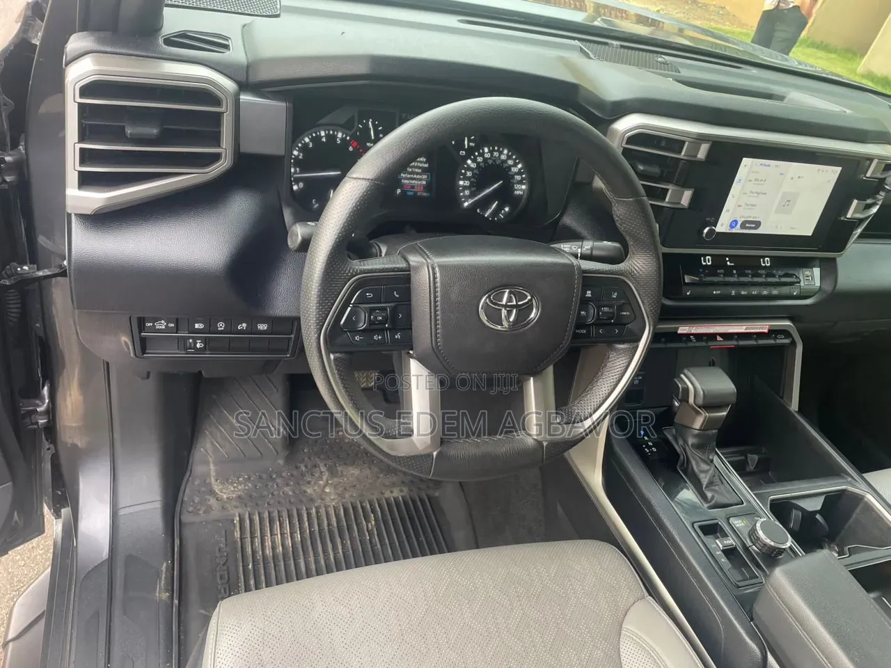 Toyota Tundra SR Double Cab 4WD SB 2025 Gray