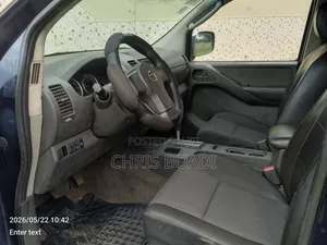Nissan Navara 2015 Blue